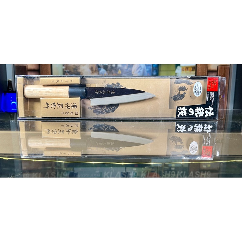 Carbon Steel Knives|Small Deba (BC007)|Small Deba Black Blade (BC011)|Small Deba Wide Black Blade (BC012)|Deba (BC009)|Sashimi (BC010)|Santoku (BC001)|Carbon Steel Blade