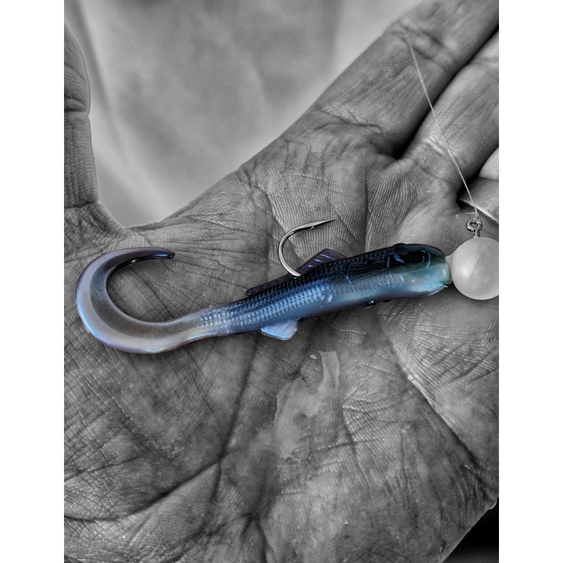 Case Large Curl Tail Minnow|Black Shad