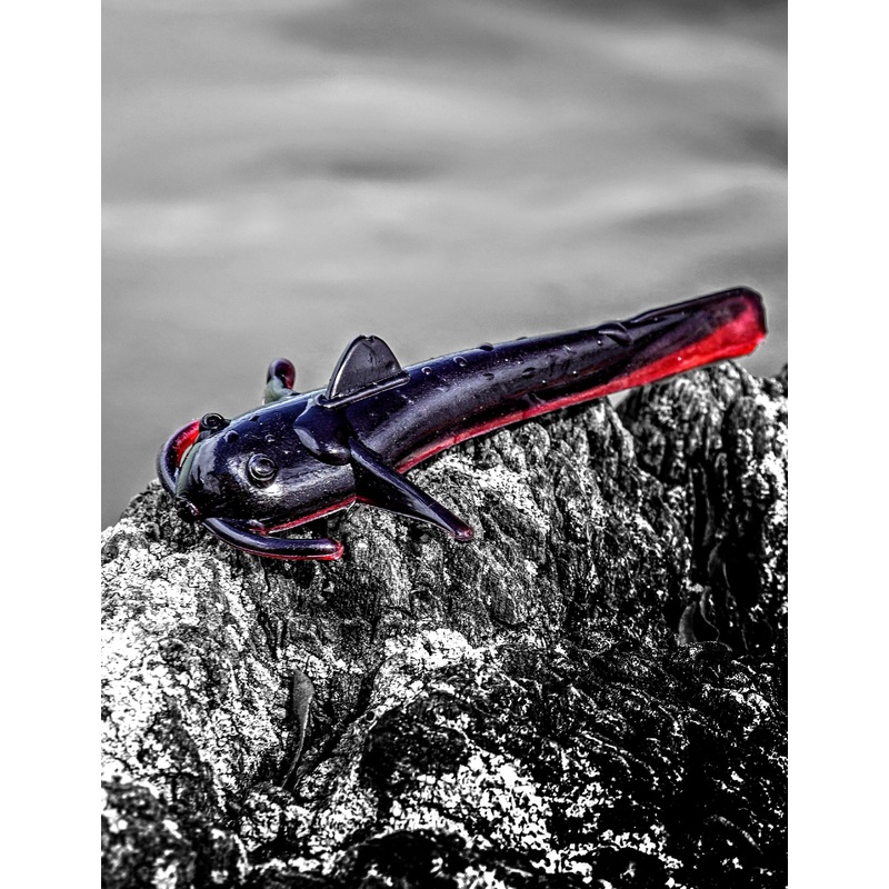 Case Mad Tom|Black|Black Shad|Clear Gold Flake|Ghost|Green Pumpkin|Mustard Chartreuse|Natural|Northern|Pearl|Pumpkin Seed|Red Shad|Root Beer Green Flake|Smoke Purple|Watermelon|Watermelon Red