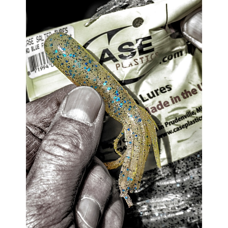 Case Salty Tube|Black Neon|Cinnamon w/ Blue Flake|Green Pumpkin Red|Midnight Special|Mint Pepper|Mud Pie|Natural|Pearl Hologram|Pumpkin Seed|Root Beer Green Flake|RR 45 Blue|RR 45 Red|Watermelon Red