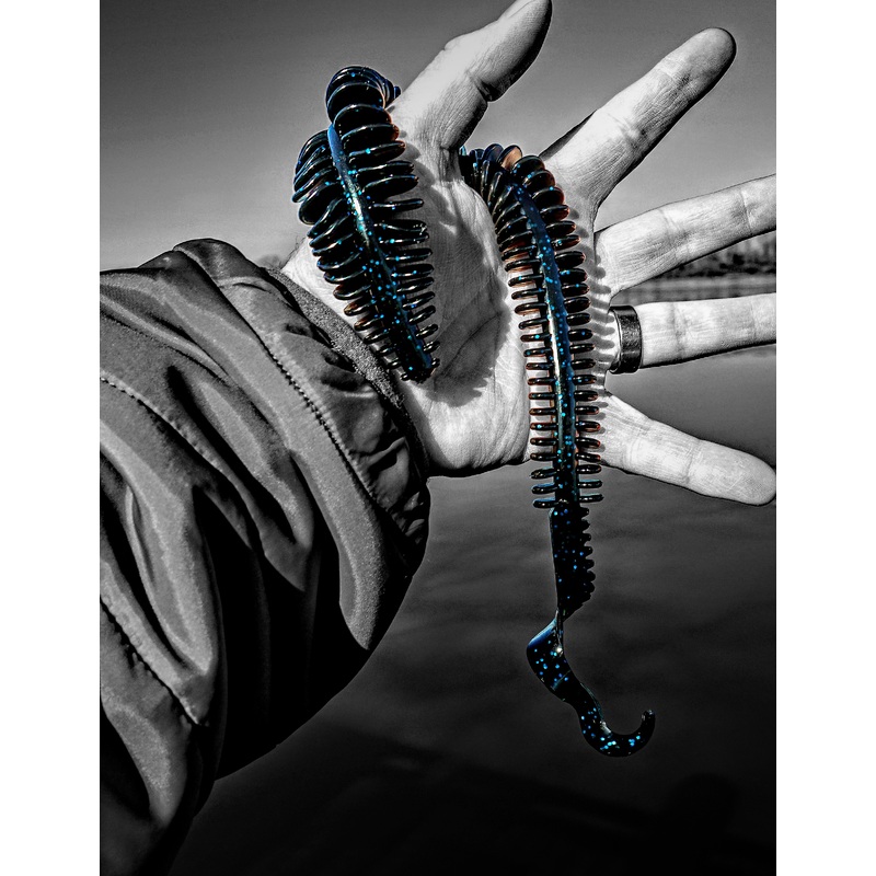 Zip-Zilla 13|Black w/Blue Flake|Green Pumpkin Black Flake|Green Pumpkin Purple Black Flake|Pearl Gold Hologram|Smoke Silver|Watermelon Seed Red Black Flake|White (Saltwater Plastic)|Vector Magnum Offset Worm Hook