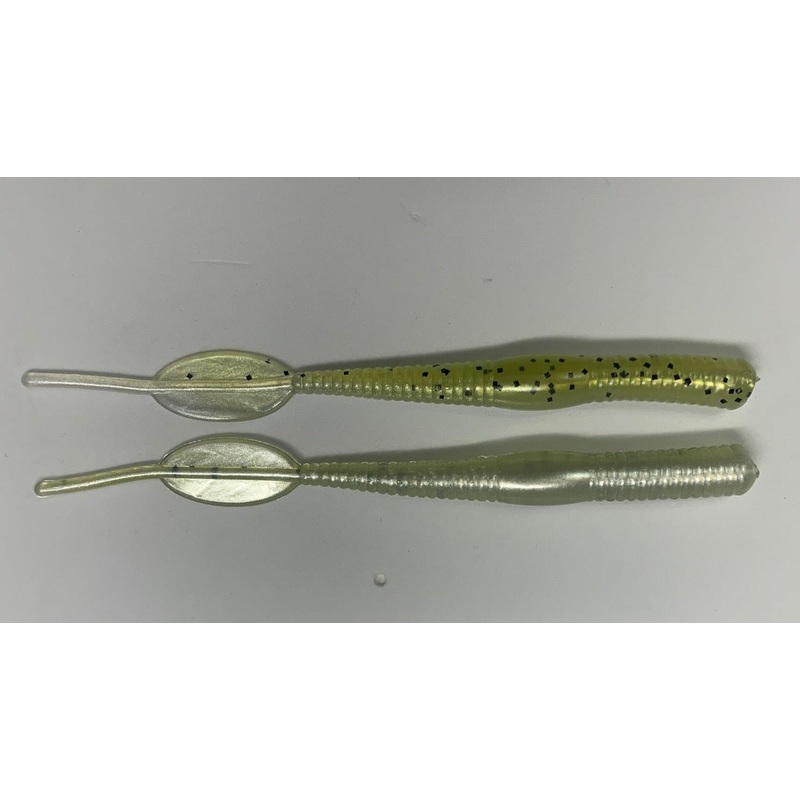 Case Floating Lil Pintail Worm 4-1/2