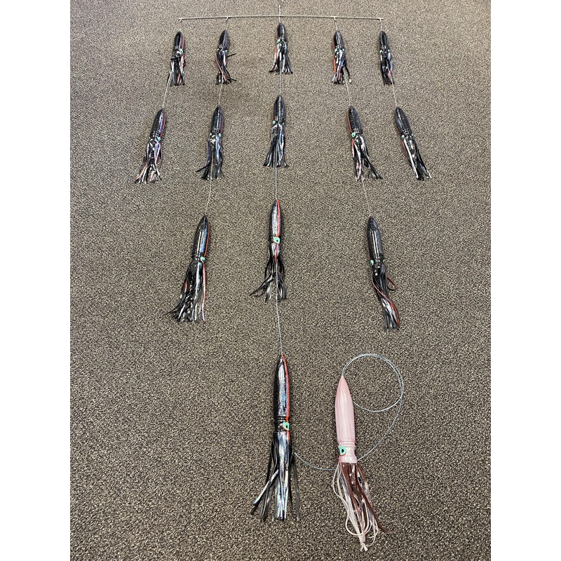 Carlson – 36in Giant Tuna Spreader Bars – 13in Fuku Squids (No Birds)