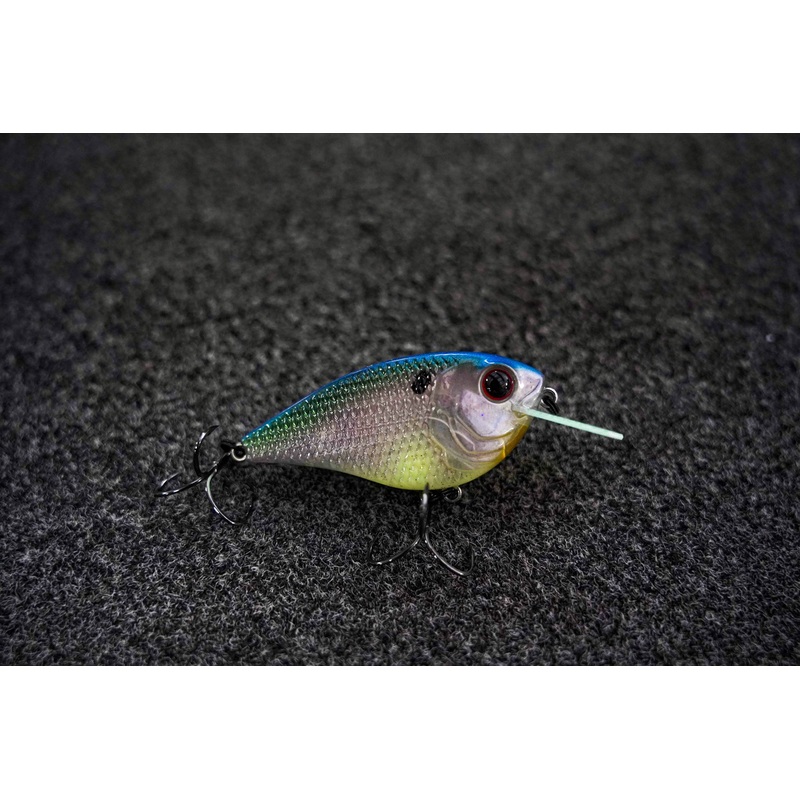 Flat Finesse F4 – Hologram Shad